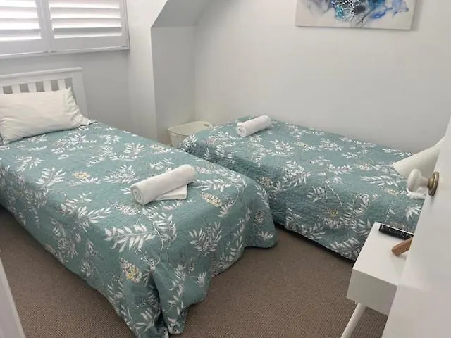 Apartment The Golden Beach House Absolute Water Front Australia